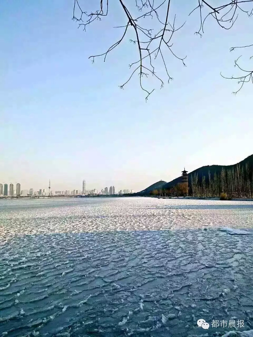 冰封后的徐州云龙湖