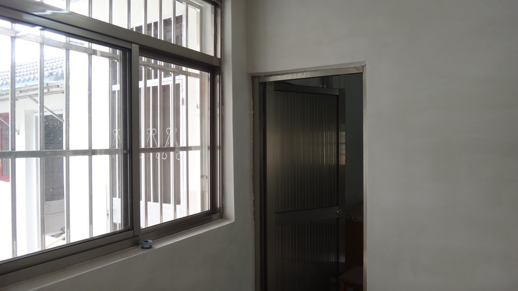 红叶菜场与石塔菜场间 两室一厅10.jpg