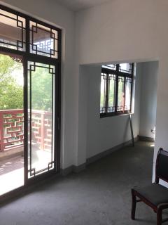 第二江南 6室3厅3卫 292平米 189万元934.jpg