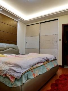 怡人城市花园 4室2厅2卫 170平米 235万元1022.jpg
