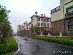 拉斐尔庄园 5室2厅3卫 210平米 170万元491.jpg