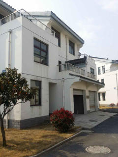 盘古山庄 8室4厅3卫 330平米 264万元736.jpg